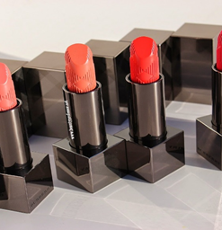 Son-Burberry-Kisses-Light-Crimson-49-3